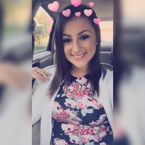 Meet your Posher, Crystal